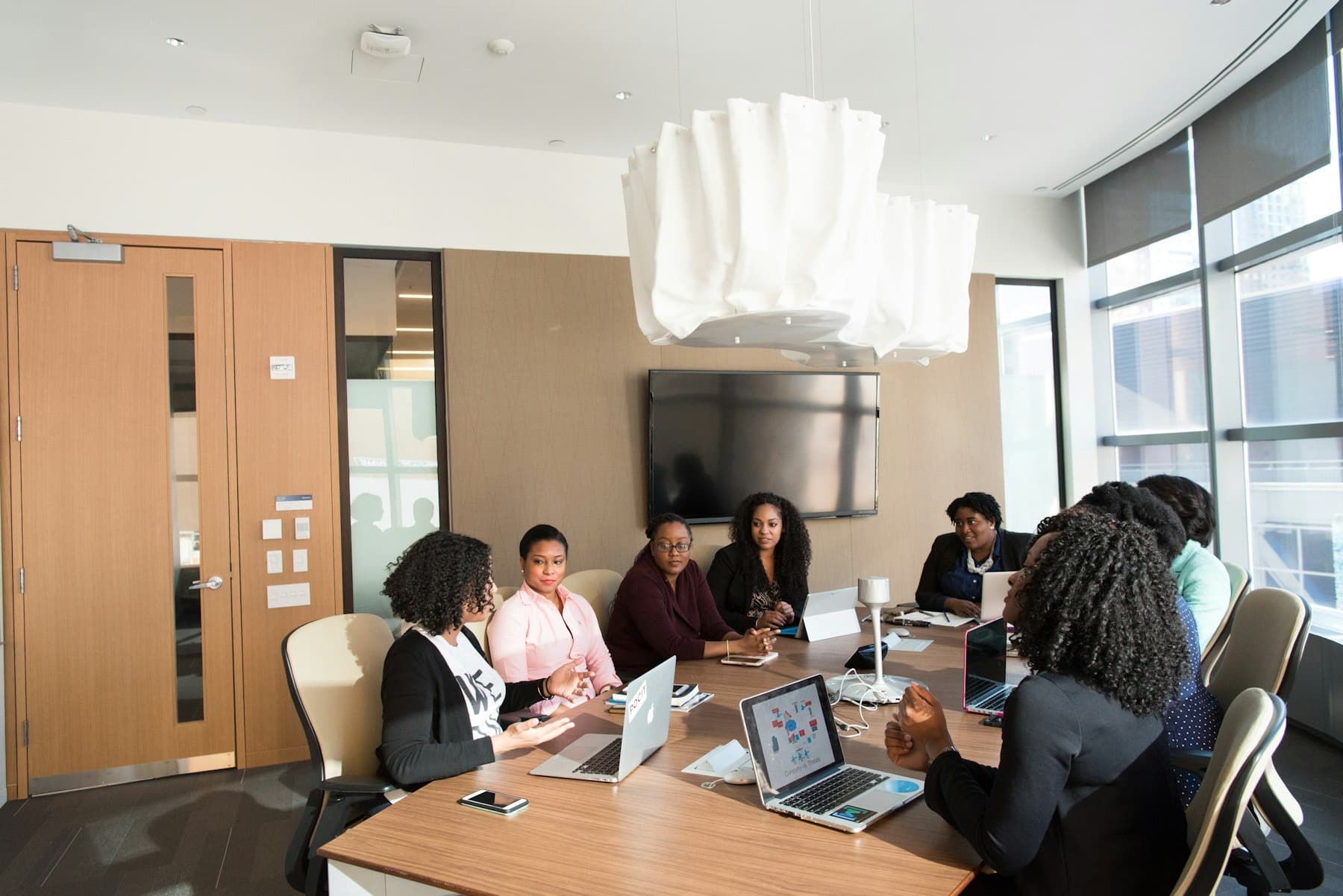 CEDELA consultants in a client workshop
